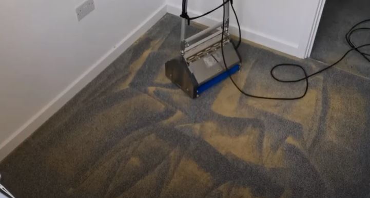 carpet cleaning with dry compound