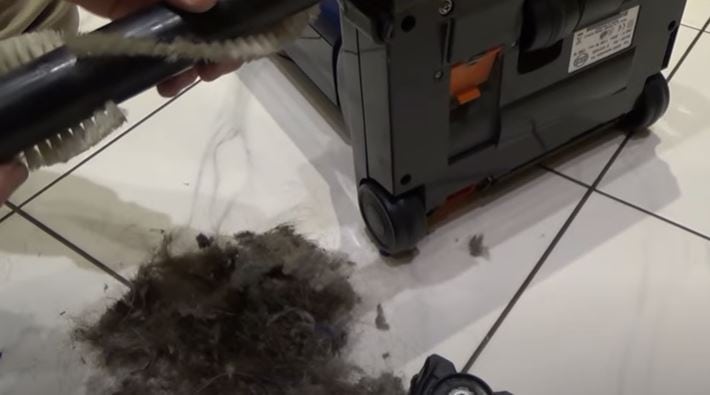 remove hair from vacuum brush