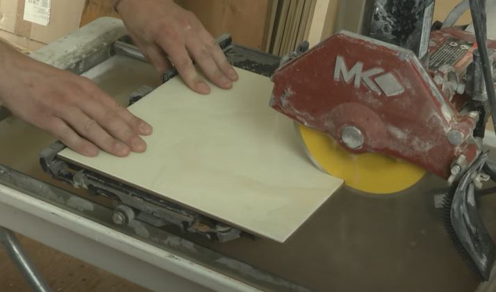 Cut Tile with a Wet Saw