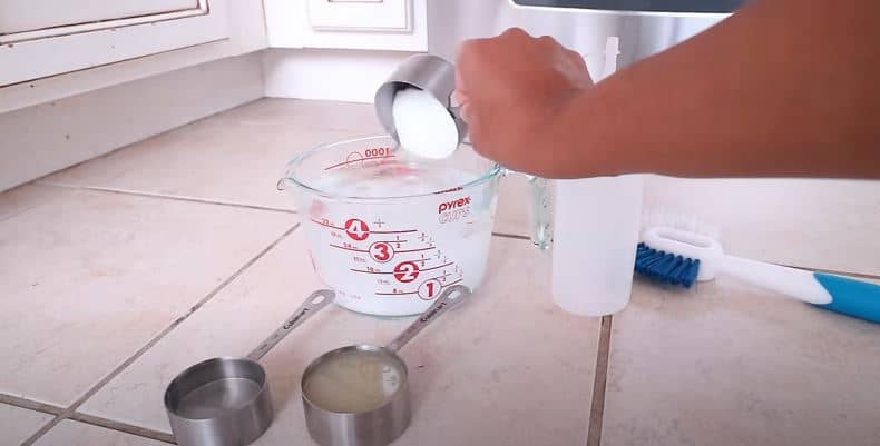 How to Clean Grout with Vinegar and Baking Soda