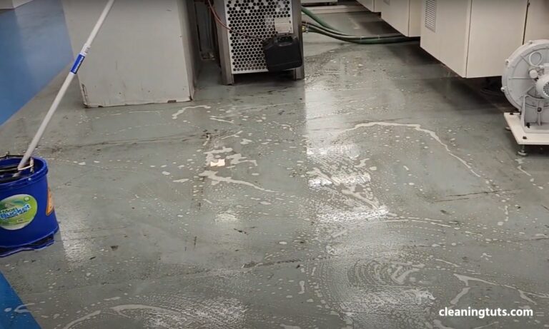 How to Clean Warehouse Floor? – Explanation and Tips
