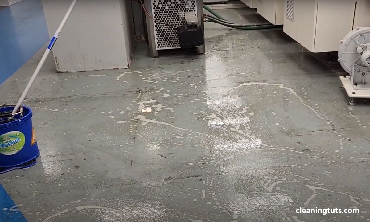 How to Clean Warehouse Floor